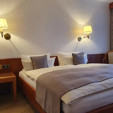 Kaefernberg - Weinhotel Ξενοδοχείο Alzenau in Unterfranken