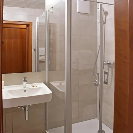 Szálloda Kaefernberg - Weinhotel 3*