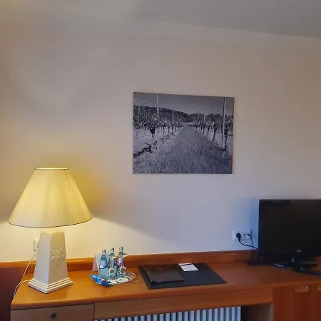 Szálloda Kaefernberg - Weinhotel Alzenau in Unterfranken
