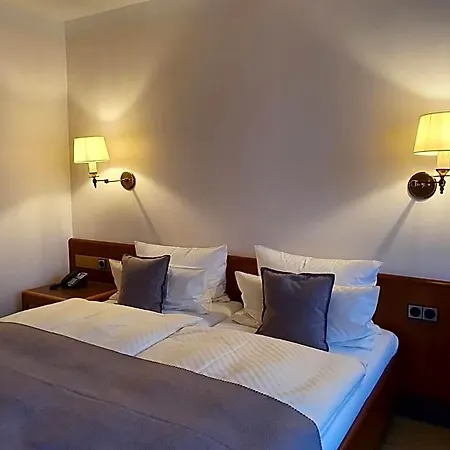 Kaefernberg - Weinhotel 3* Alzenau in Unterfranken