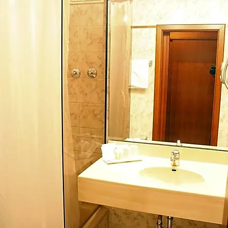Kaefernberg - Weinhotel 3*