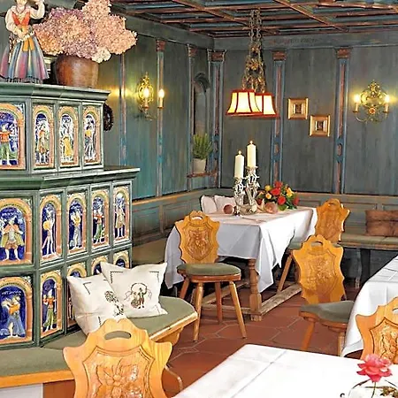 Kaefernberg - Weinhotel 3*