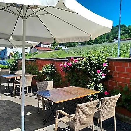 Hotel Kaefernberg - Weinhotel 3*