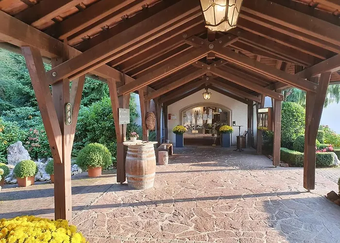 Kaefernberg - Weinhotel 3* Alzenau in Unterfranken
