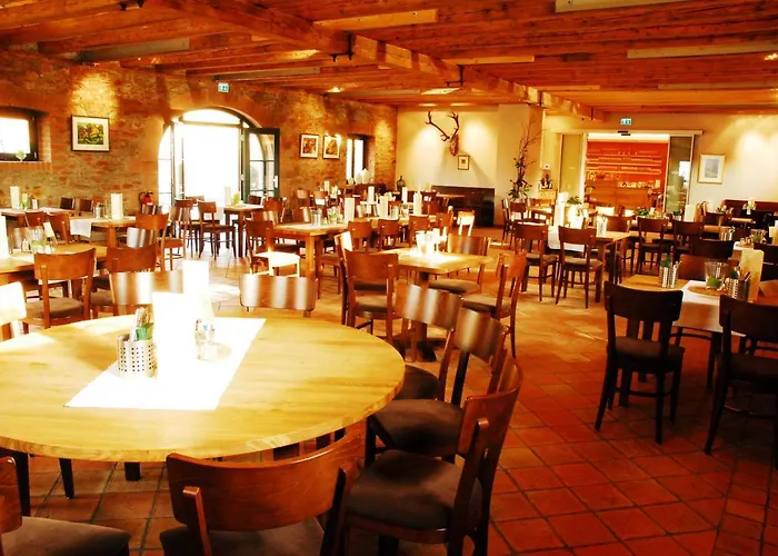Kaefernberg - Weinhotel 3*